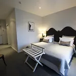 Hotel Et Restaurant Le Clos De La Prairie *