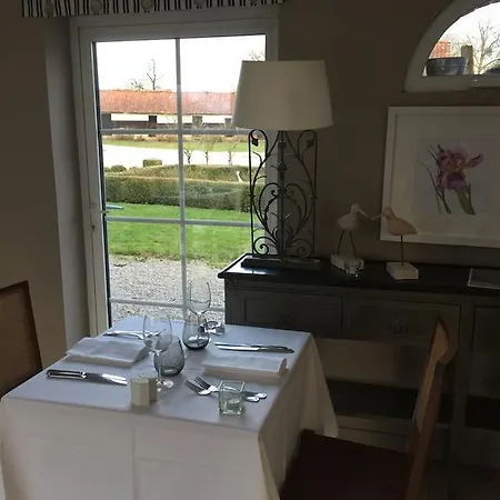 Et Restaurant Le Clos De La Prairie Отель *